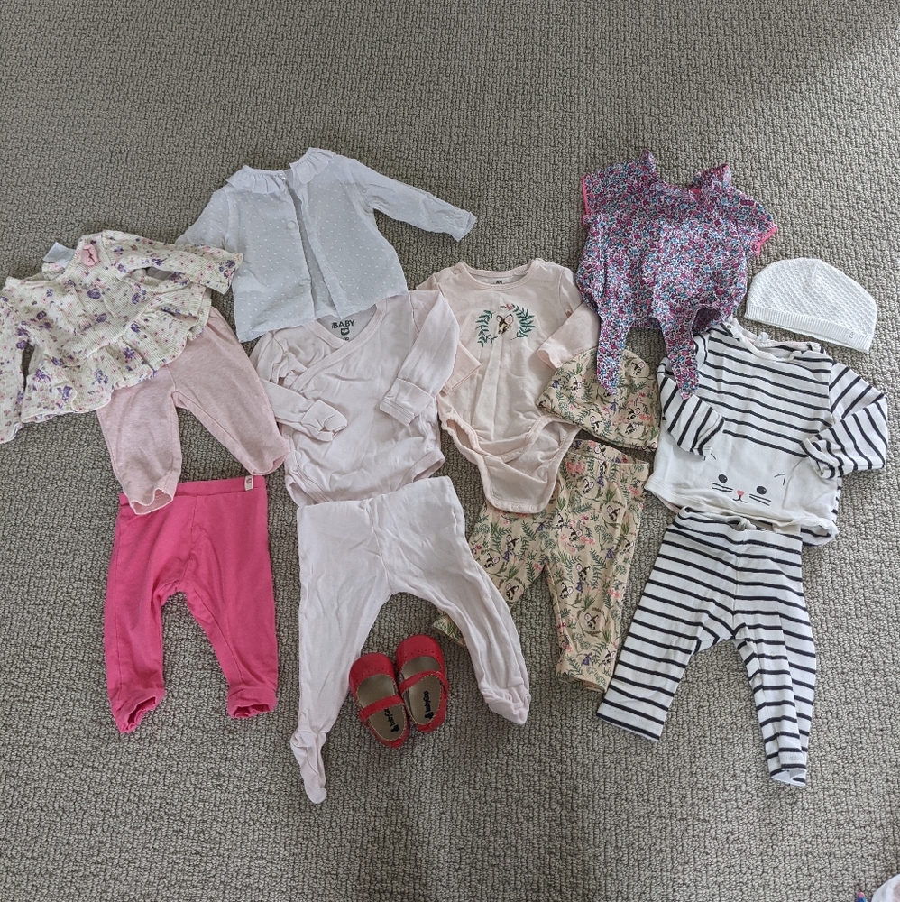 Baby girls clothes bundle, size 3-6 months